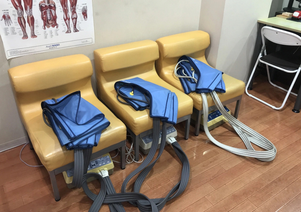 空気圧式マッサージ器